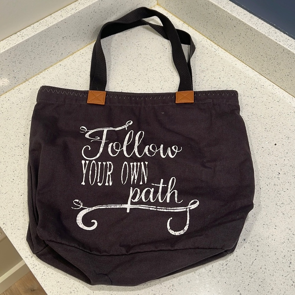 Thirty-one follow your own path Wander Tote